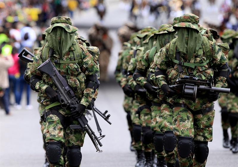 Desfile de soldados colombianos.Foto: Efe