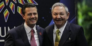 Peña Nieto y Raúl Castro durante la última cumbre de la Celac