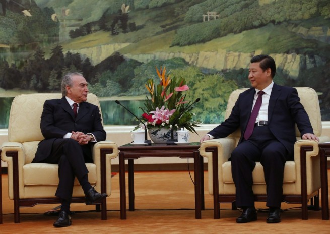 Temer se reunió en el Gran Palacio del Pueblo en Pekín con su homólogo chino, Li Yuanchao