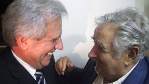 El presidente Tabaré Vázquez y su antecesor, José Mujica