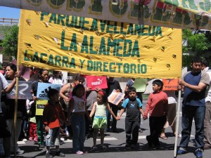 Manifestación organizada por la ONG Alameda contra las marcas que usan talleres clandestinos