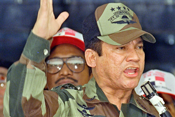 Manuel Antonio Noriega en sus tiempos de dictador panameño